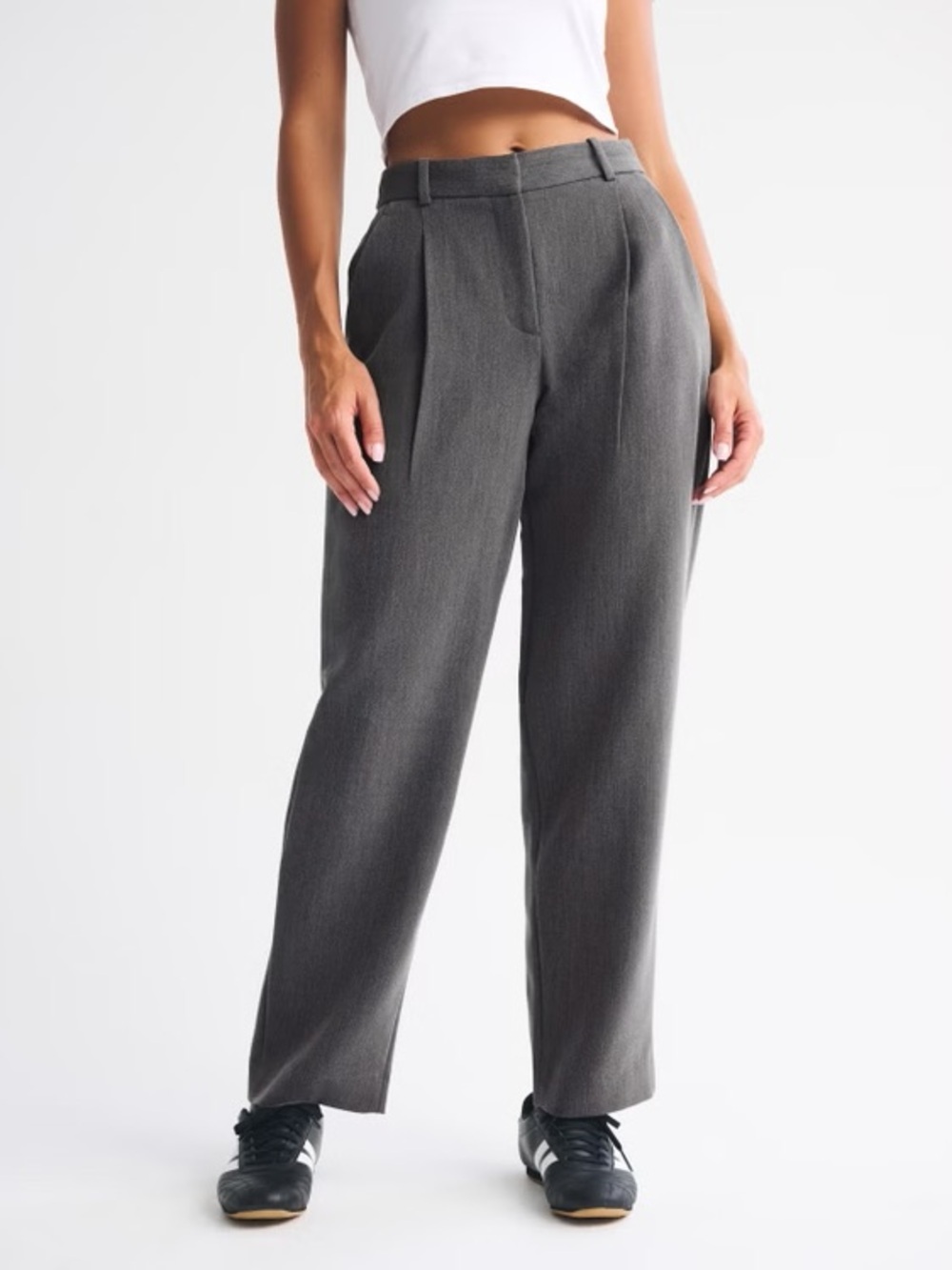 Abercrombie & Fitch Quinn Tailored Straight Pant Gray